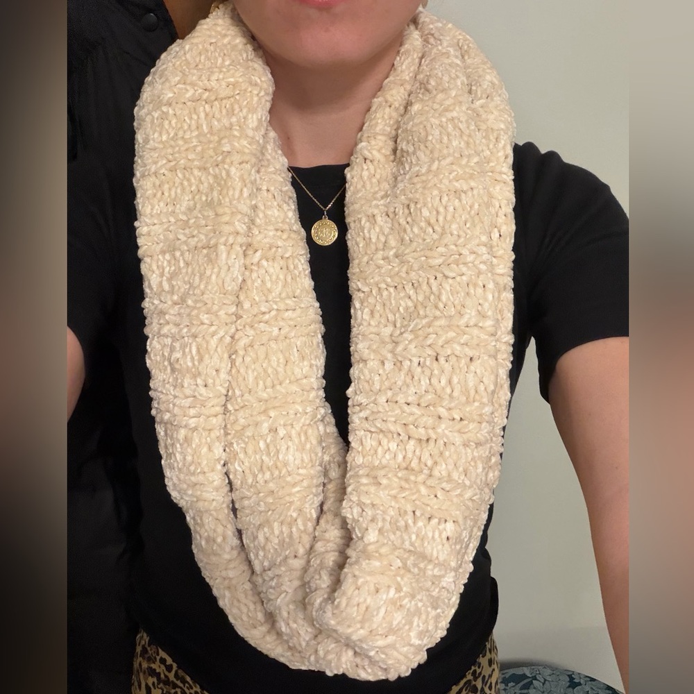 Elegant Cream Knit Infinity Scarf